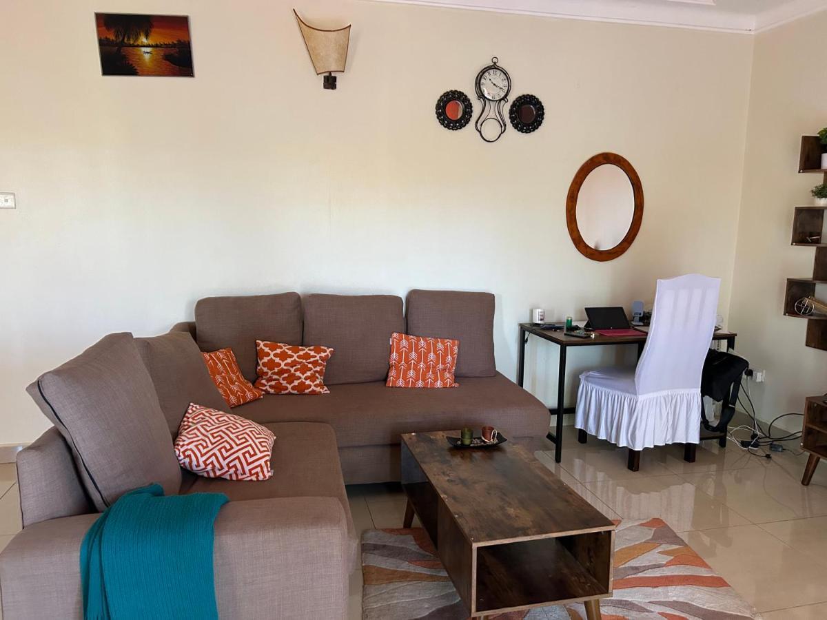 The Abode Apartments Lake View & Breakfast Suite Near Beach Entebbe Extérieur photo
